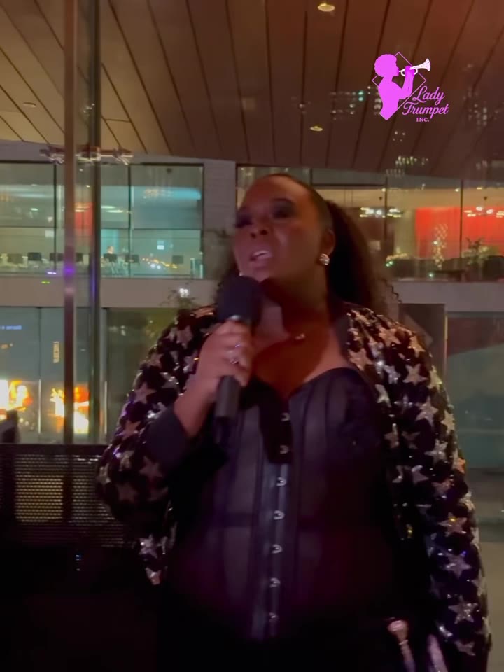 Syreeta Thompson hosting the 2025 mixer